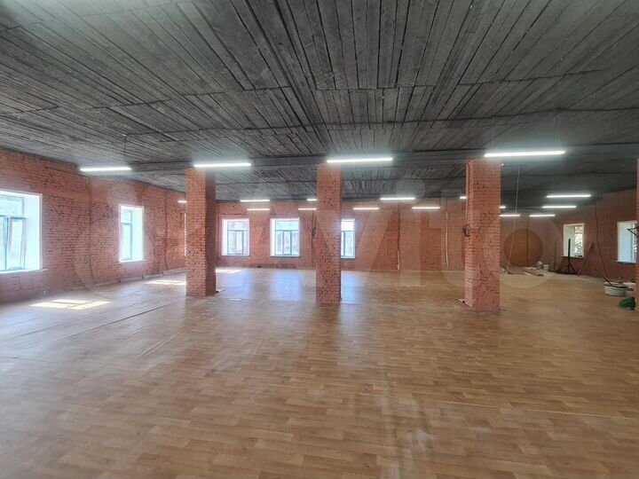 Помещение свободного назначения 340 м²