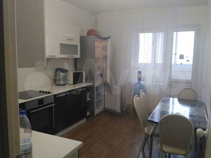 2-к. квартира, 67 м², 5/18 эт.