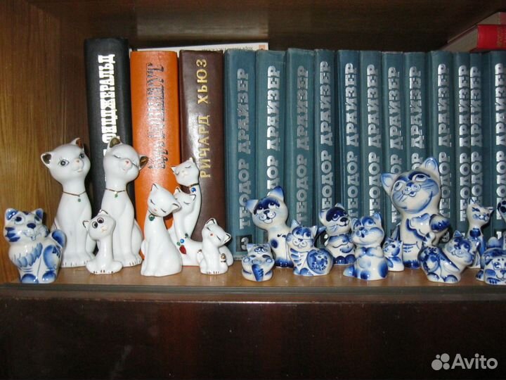 Статуэтки кошки гжель, перламутр, малахит