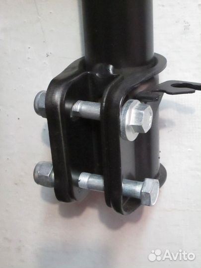 Передние стойки Ваз 2110-12