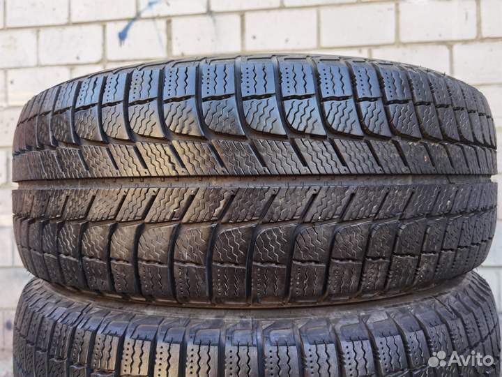 Michelin X-Ice XI3 205/55 R16 94H