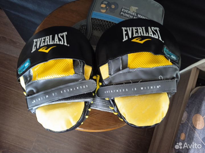 Боксерские лапы Everlast Vinyl Mantis