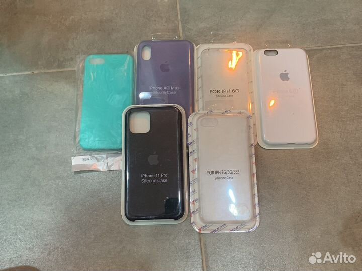 Чехлы на телефон