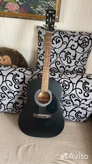 Продам новую гитару акустическую Cort