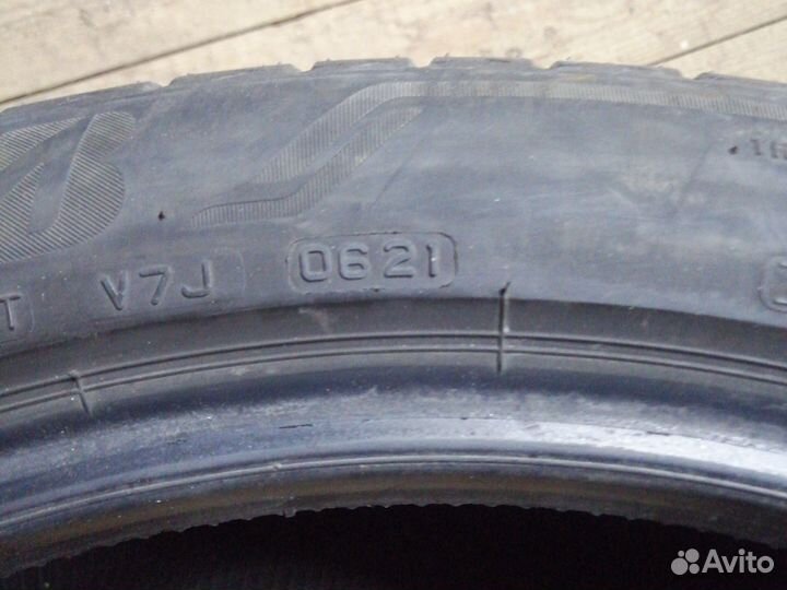 Bridgestone Alenza 001 285/40 R21