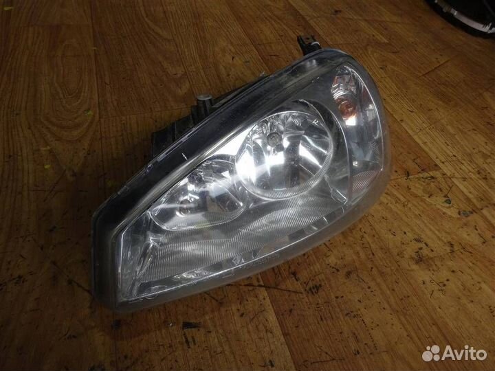Фара левая ваз 1118 Лада Калина
