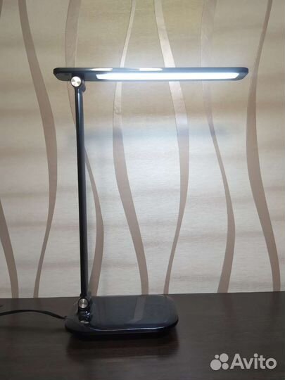 Лампа настольная