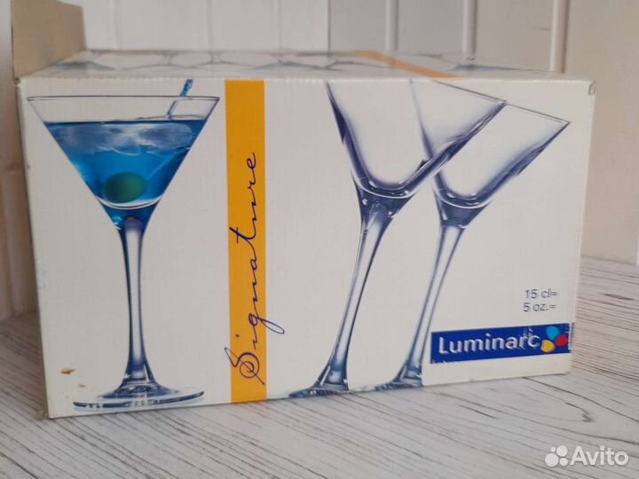 Фужеры, бокалы для мартини, вина, коктейлей