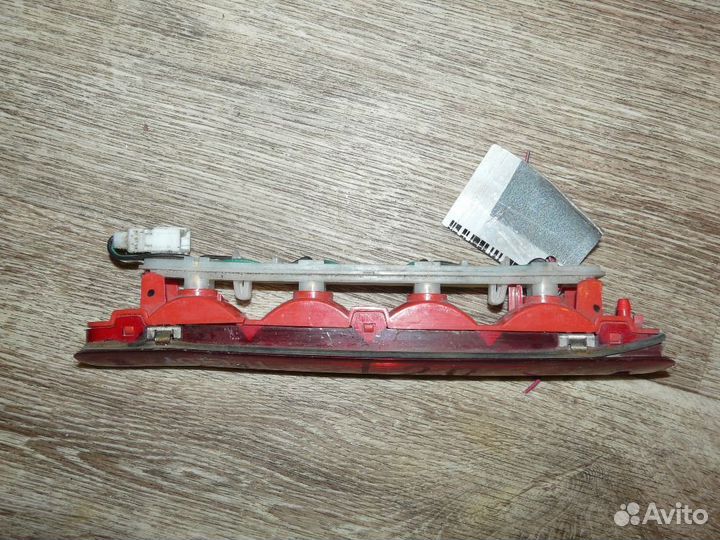 Фонарь задний (стоп сигнал) Hyundai i20 927701J000