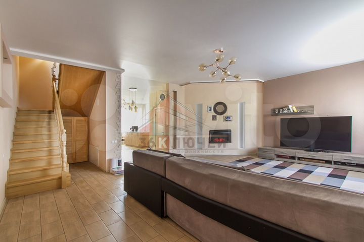 Таунхаус 245 м² на участке 2,5 сот.