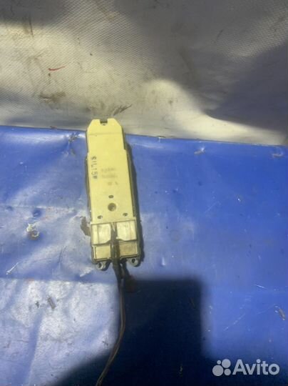 Блок управления стеклоподъемниками toyota mark 2