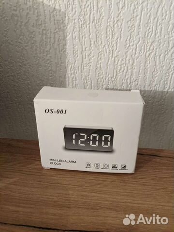 Светодиодные часы с термометром