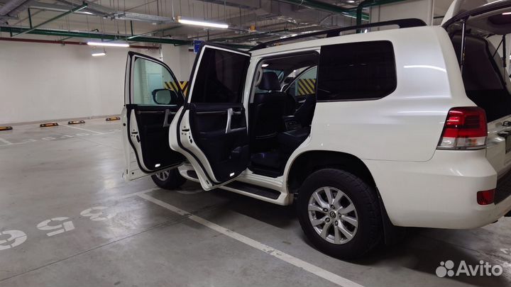 Toyota Land Cruiser, 2015