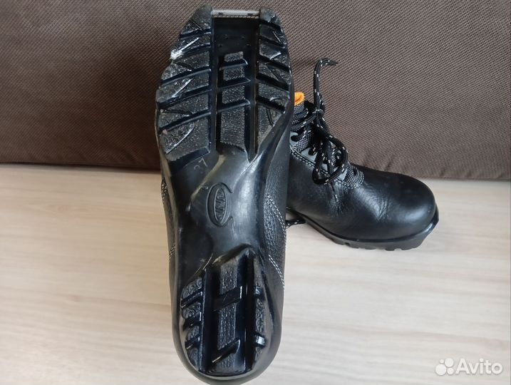 Лыжные ботинки next spine