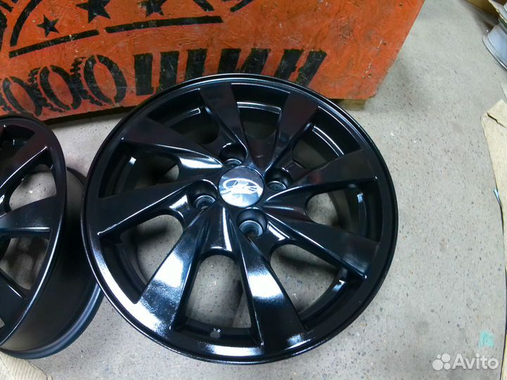 Диски Б/У Литые на В А З 6х15