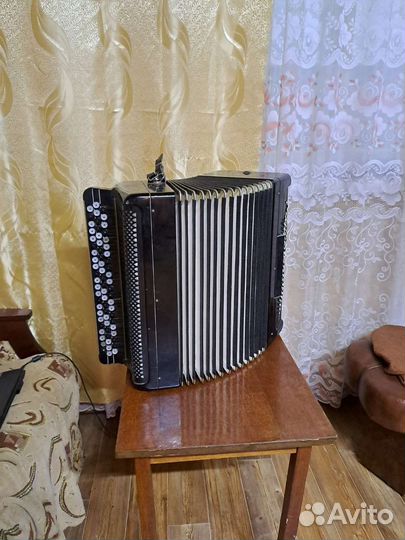 Баян Тульский, готово-выборный. Ясная Поляна