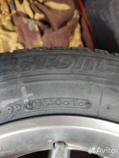 Bridgestone Blizzak VRX 175/65 R14