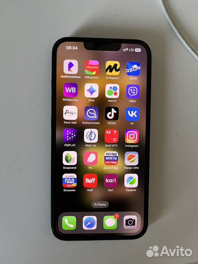 Телефон iPhone 13