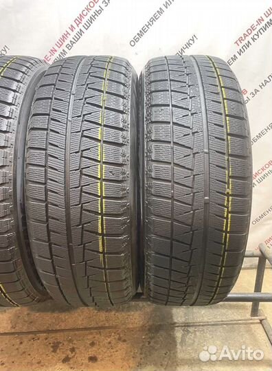 Bridgestone Blizzak VRX 215/60 R17 100W