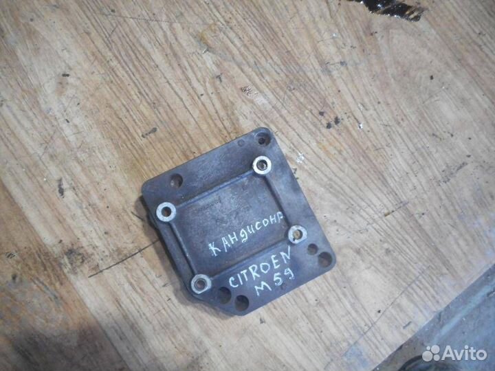 Кронштейн компрессора кондиционера Citroen Berlin