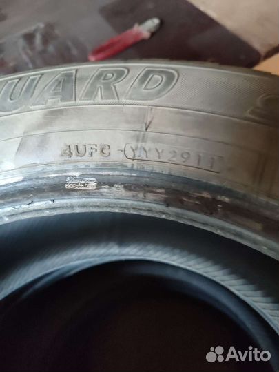 Yokohama Ice Guard IG10 225/60 R17