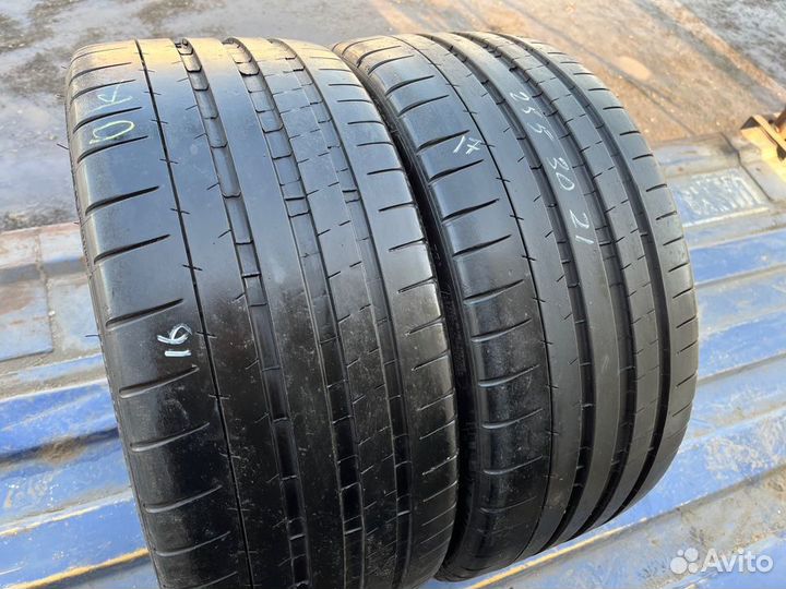 Michelin Pilot Super Sport 255/30 R21