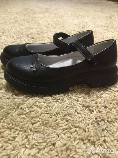 Туфли для девочки черные