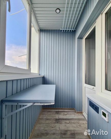 Ремонт балкона стеновым паркетом