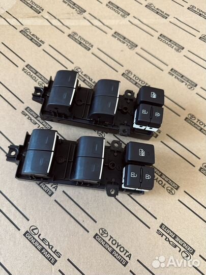 Кнопки стеклоподъемника Toyota Rav4 Camry 75