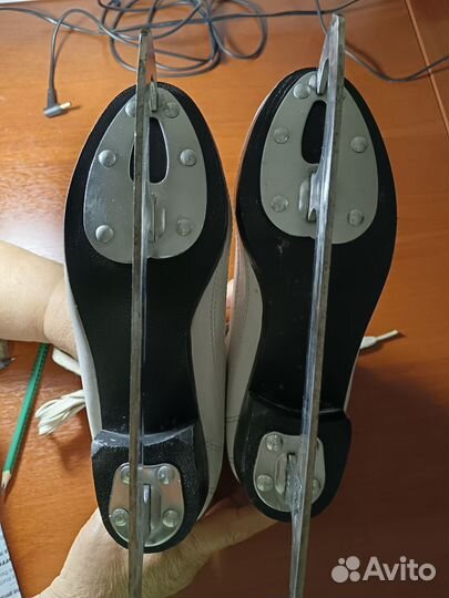 Коньки фигурные