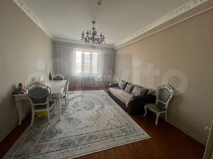 3-к. квартира, 73 м², 9/10 эт.