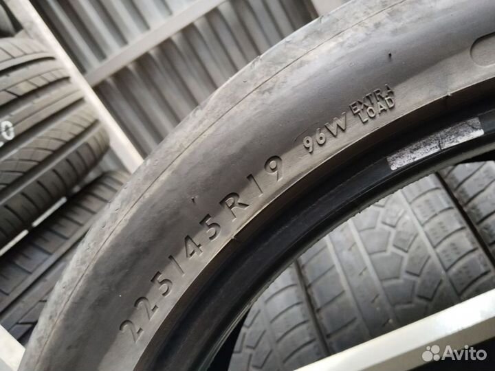 Dunlop Sport Maxx RT 225/45 R19 96W