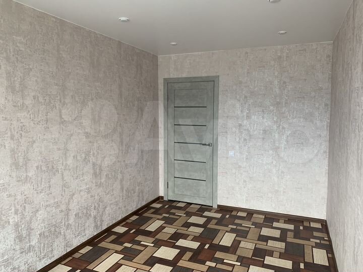 2-к. квартира, 50 м², 9/9 эт.