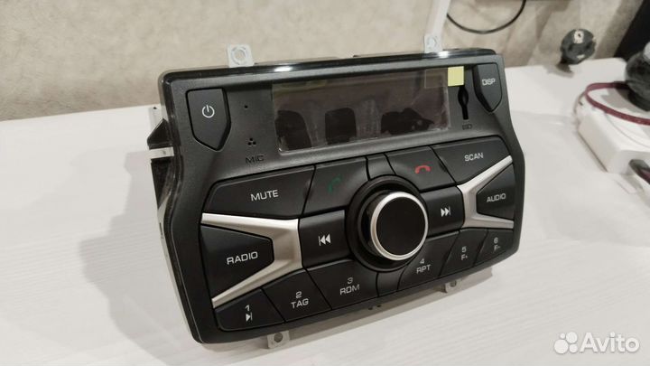 Штатная магнитола LADA vesta