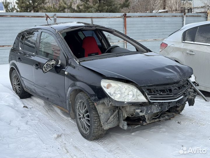 Opel Astra 1.6 МТ, 2007, битый, 100 000 км