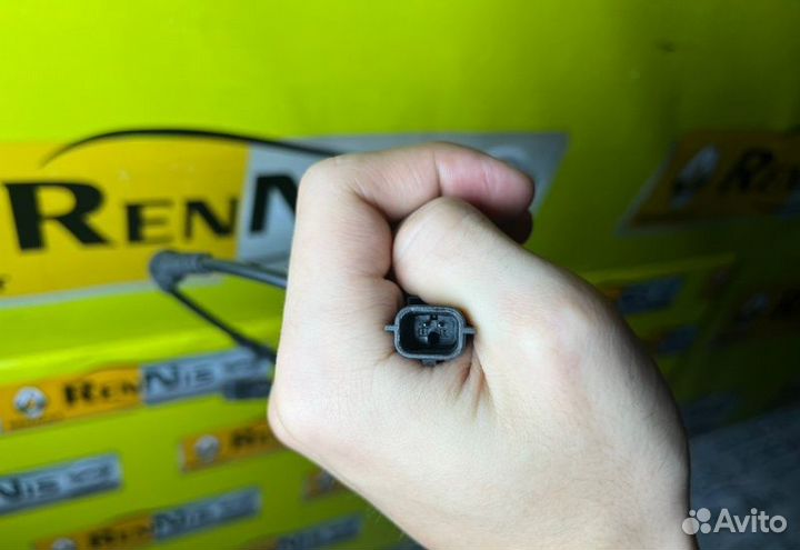 Датчик ABS Renault Fluence