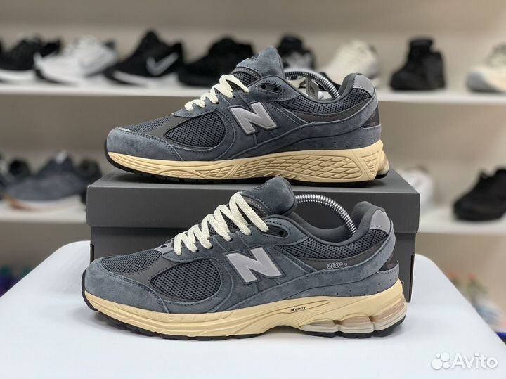 Кроссовки New balance 2002r