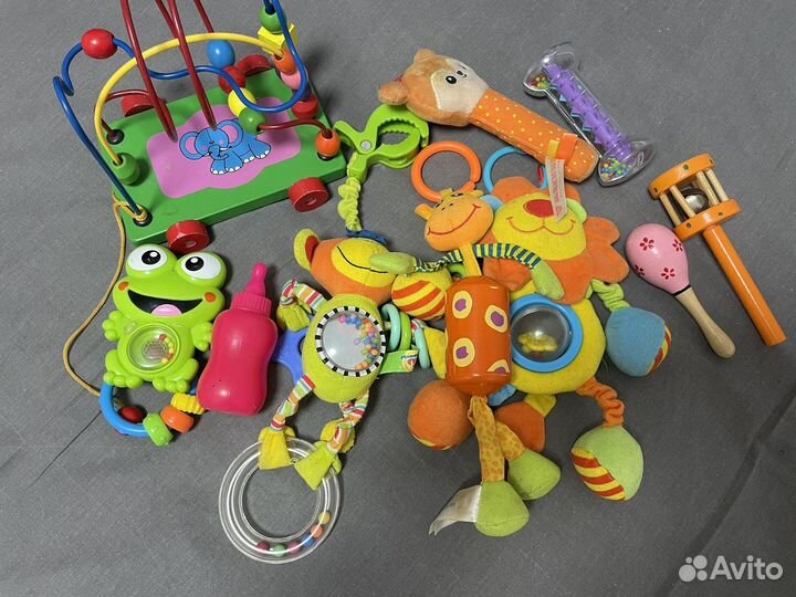 Игрушки для малышей пакетом