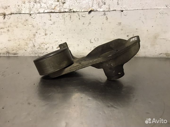 Кронштейн натяжителя прив ремня R18A honda