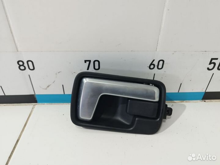 Ручка двери задней внутренняя левая Discovery III