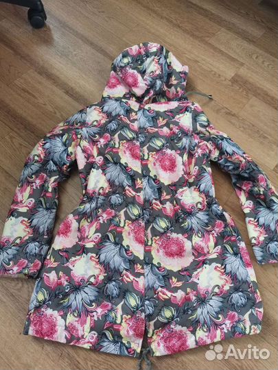 Ветровка для девочки