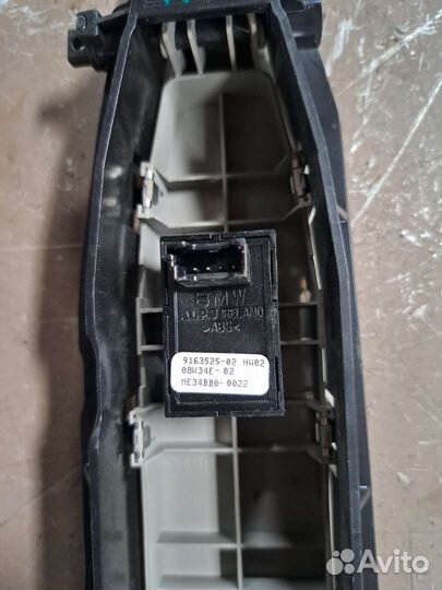 Кнопка стеклоподъёмника передний правый BMW F01