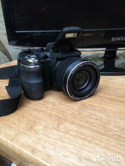 Fujifilm Finepix S4000
