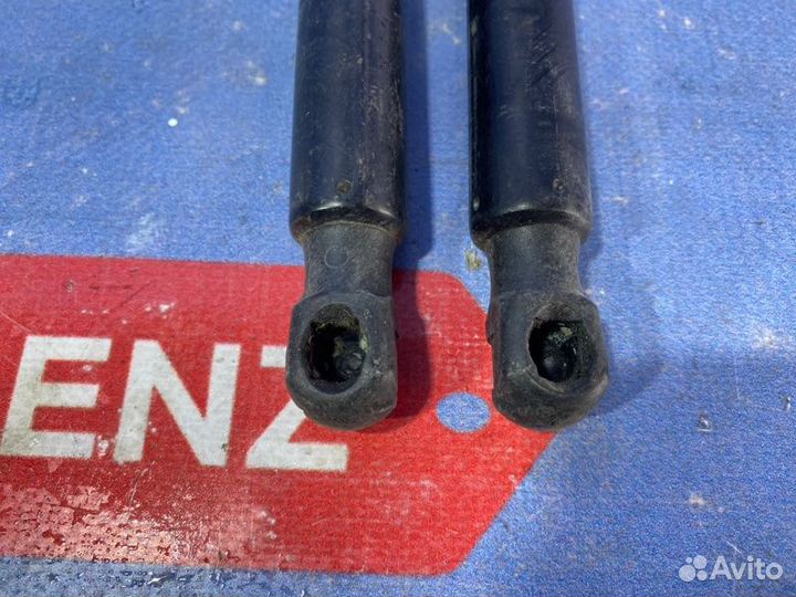 Амортизатор крышки багажника Mercedes-Benz B W245