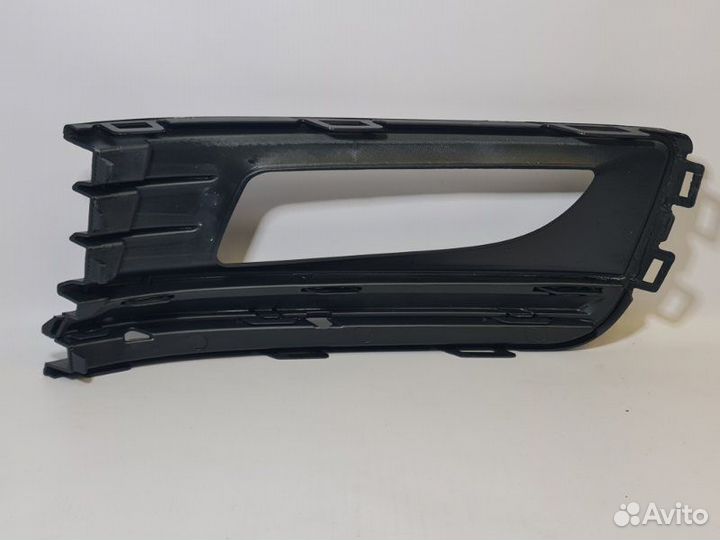 Решетка в бампер накладка птф передняя правая