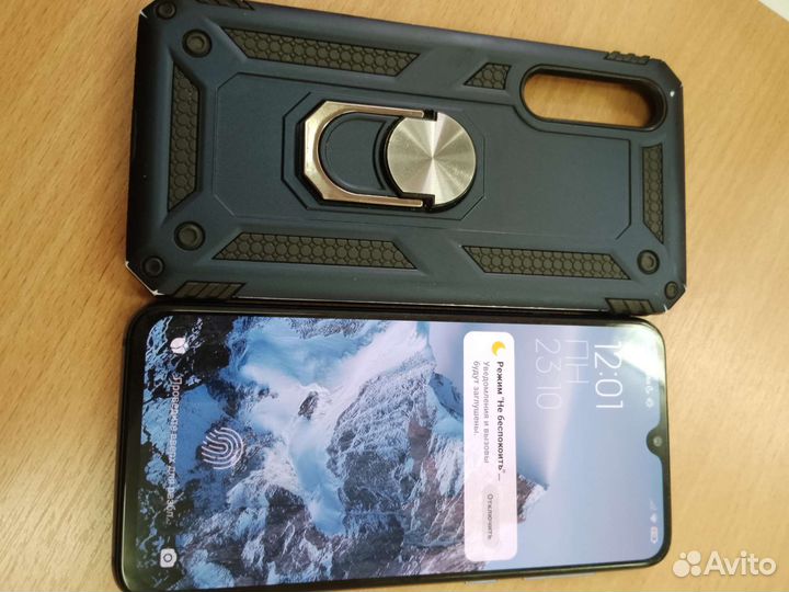 Xiaomi Mi 9 SE, 6/128 ГБ