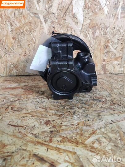 Насос гидроусилителя руля Ford Mondeo 3 1357641