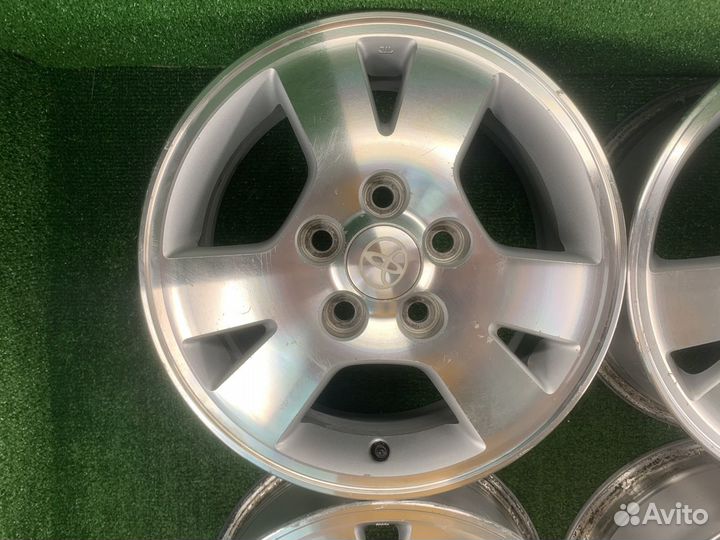R15 Toyota 5x114.3 6JJ ET+45 Цо60,1мм