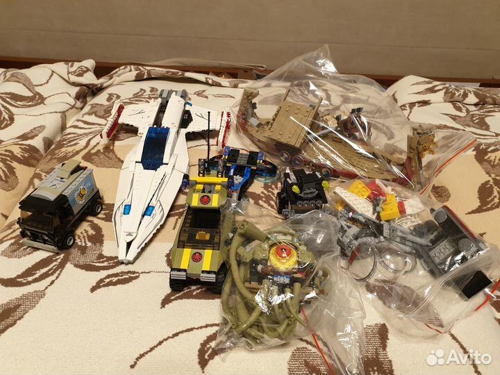 Lego: машины, самолеты, существа