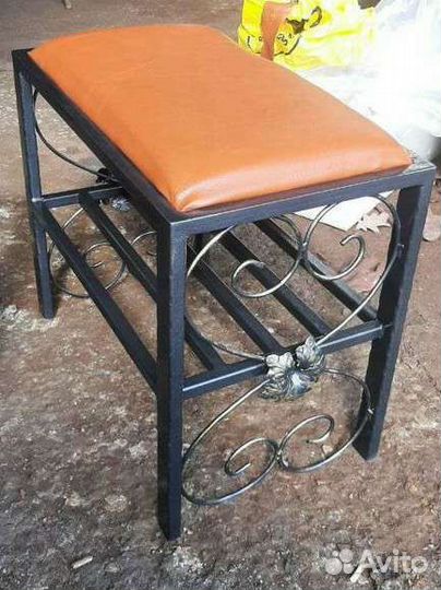 Кованная обувница